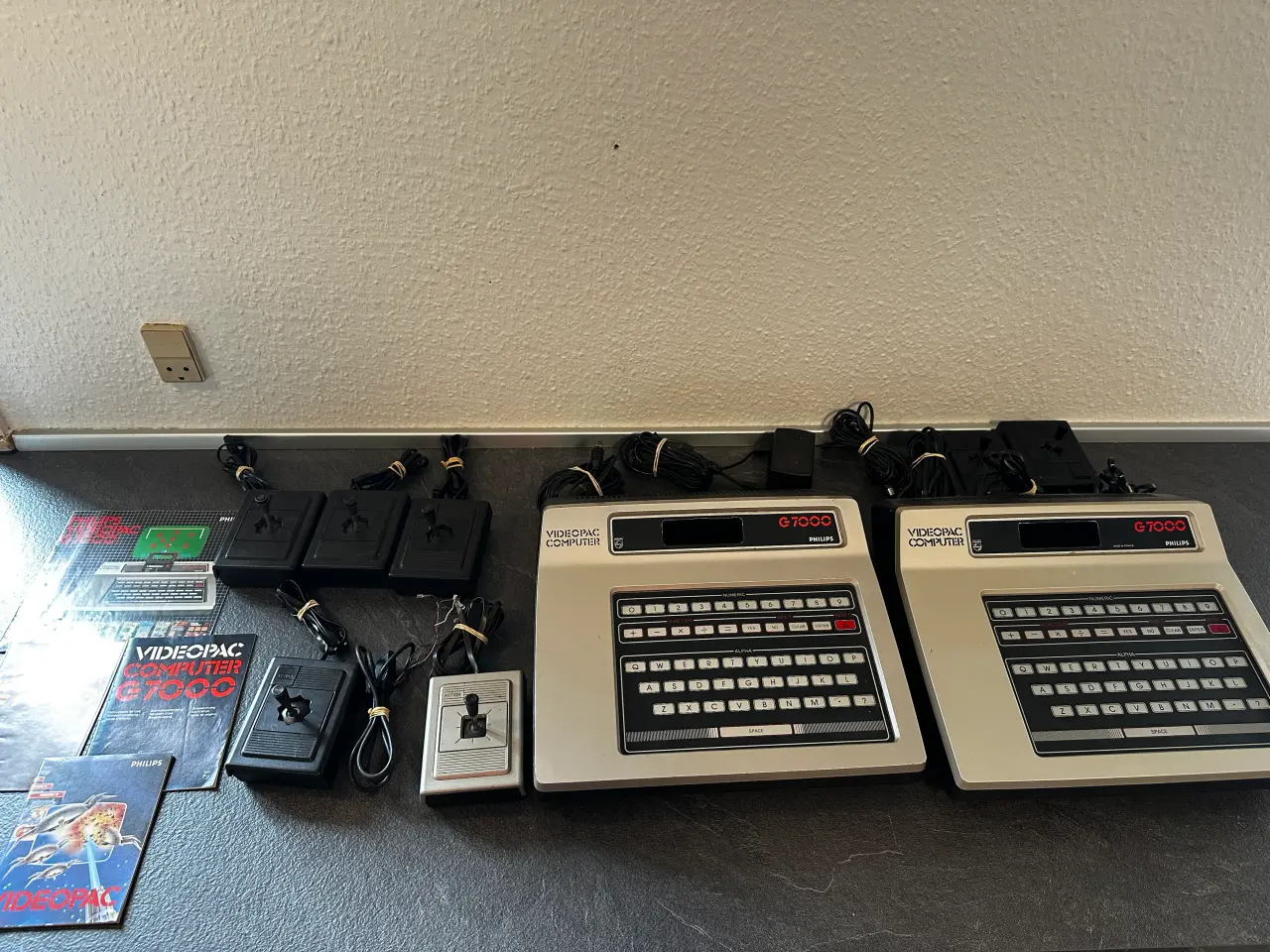 Billede 1 - Philips Videopac G7000 pakke med 2 maskiner og 32