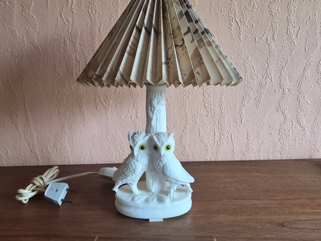 Billede 1 - Uglelampe / bordlampe med ugler, ca. 30 cm.