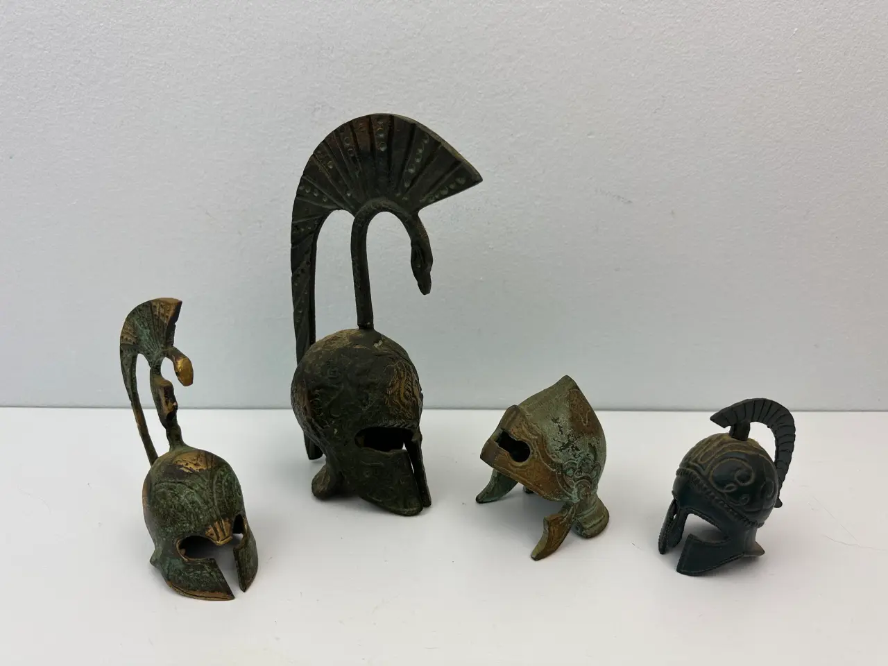 Billede 1 - 4 stk. ældre miniature krigshjelme