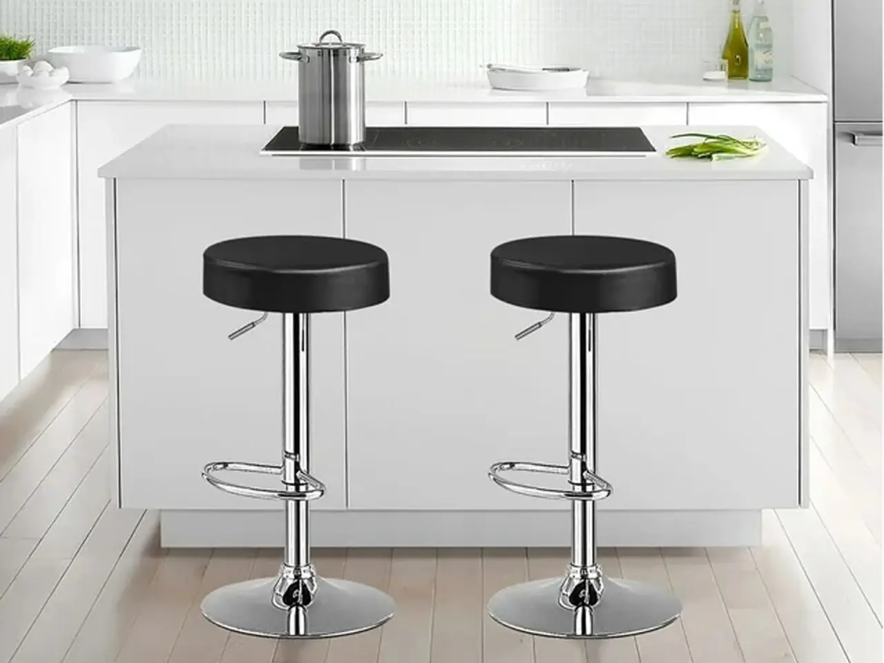 Billede 1 - 2 stk. barstole model "Milano", sort.