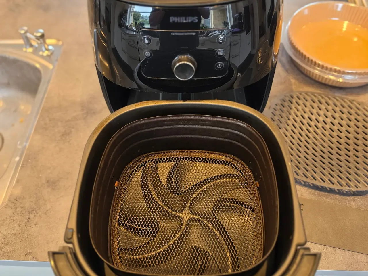 Billede 3 - Philips Airfryer med masser af tilbehør sælges