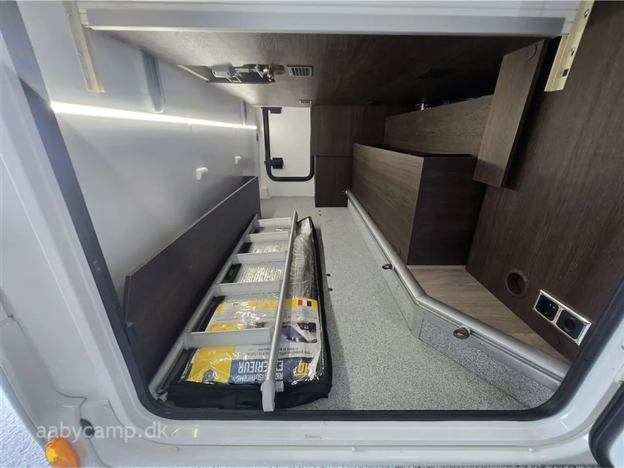 Billede 13 - 2022 - Benimar Tessoro 497 Super lækker familie Camper