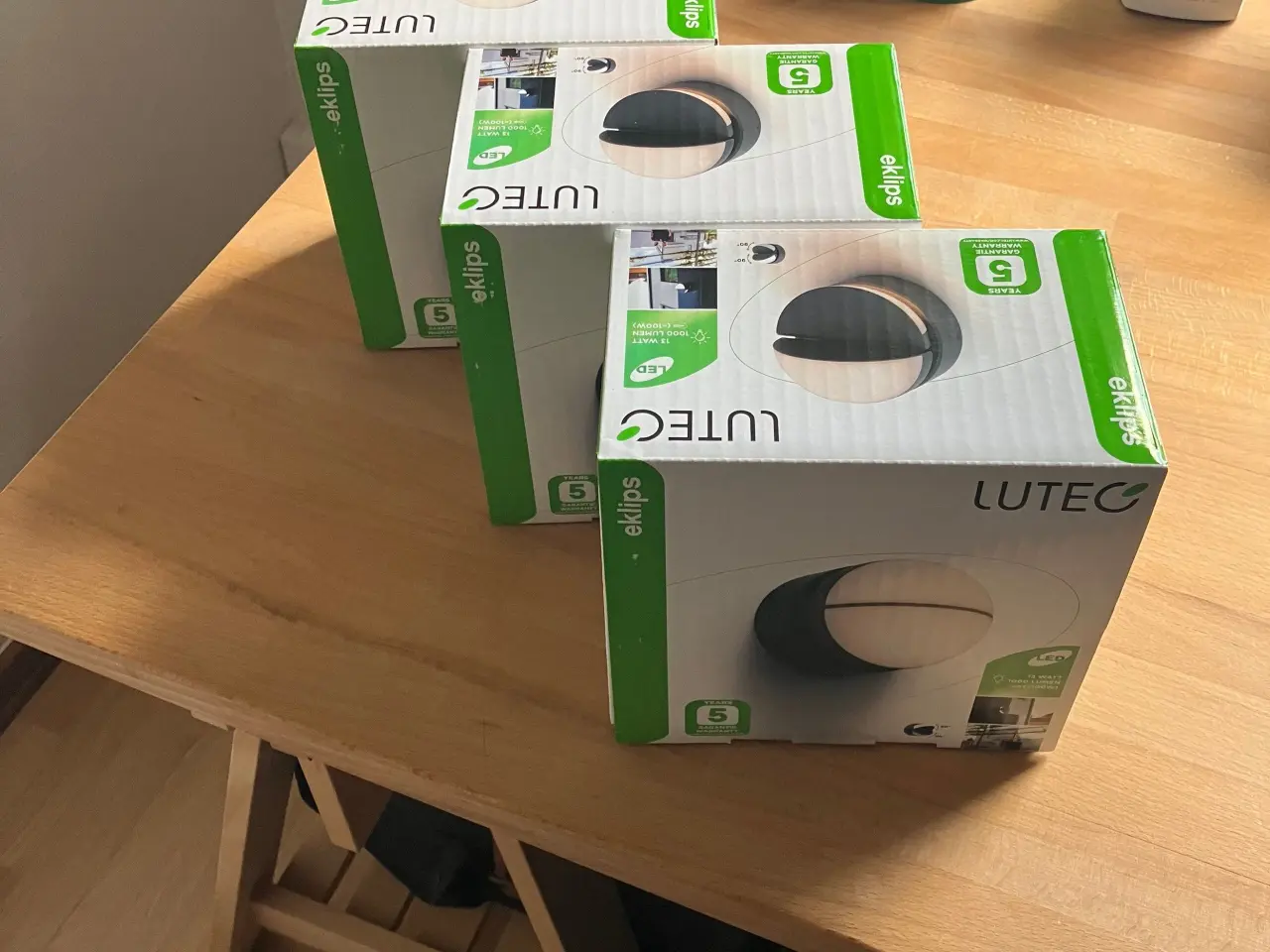 Billede 1 - Udendørslamper 3 stk. Lutec eklips IP54