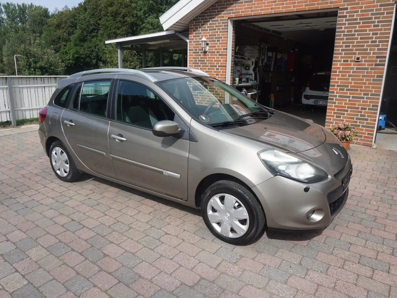 Billede 1 - Renault Clio III 1,2 16V Authentique Sport Tourer