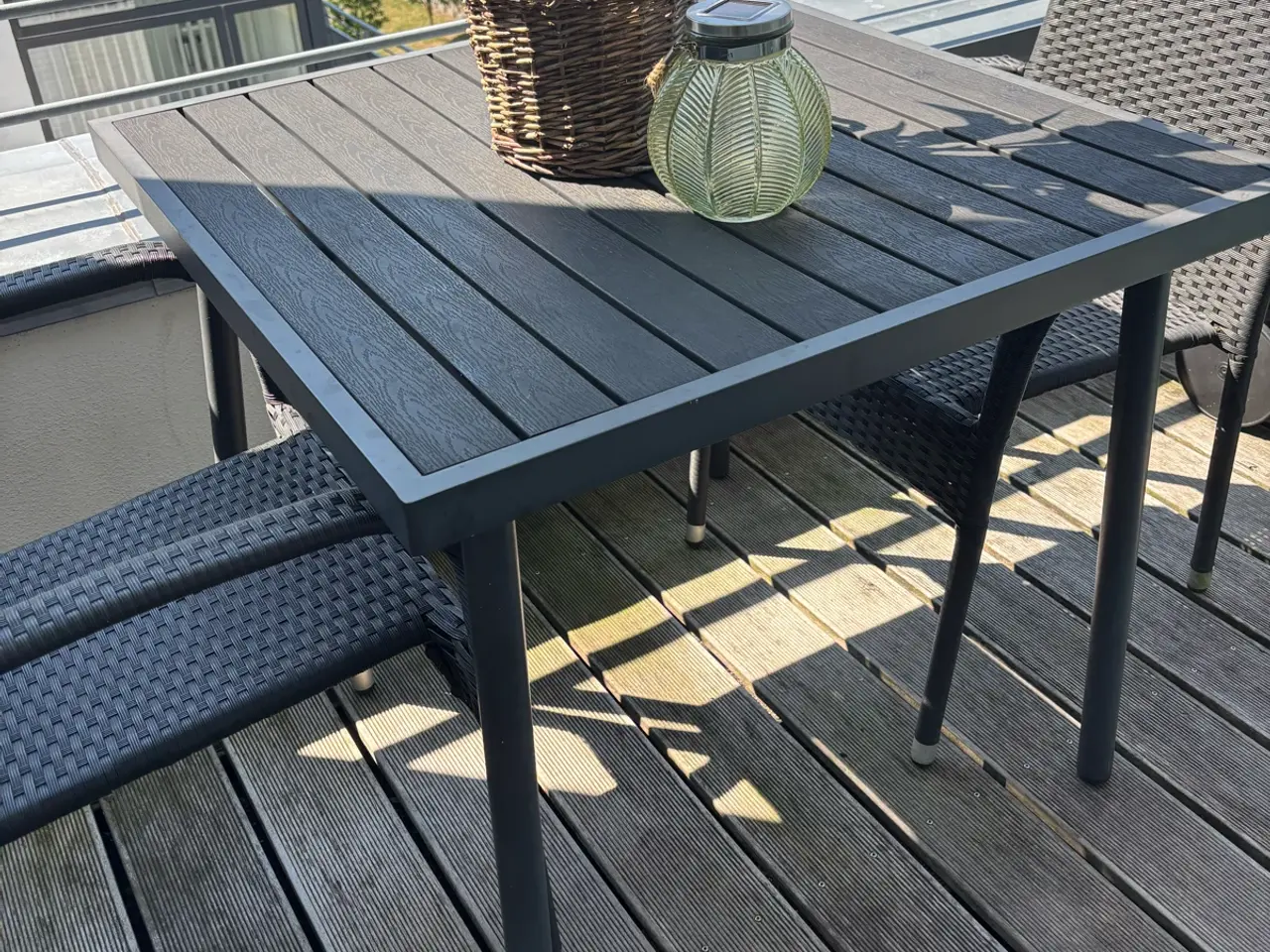 Billede 3 - Havebord til altan