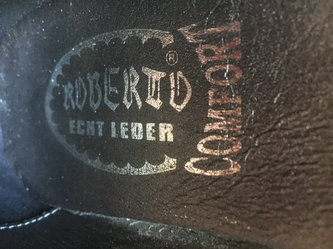 Billede 2 - Røde Roberto selskabssko. Giv bud.