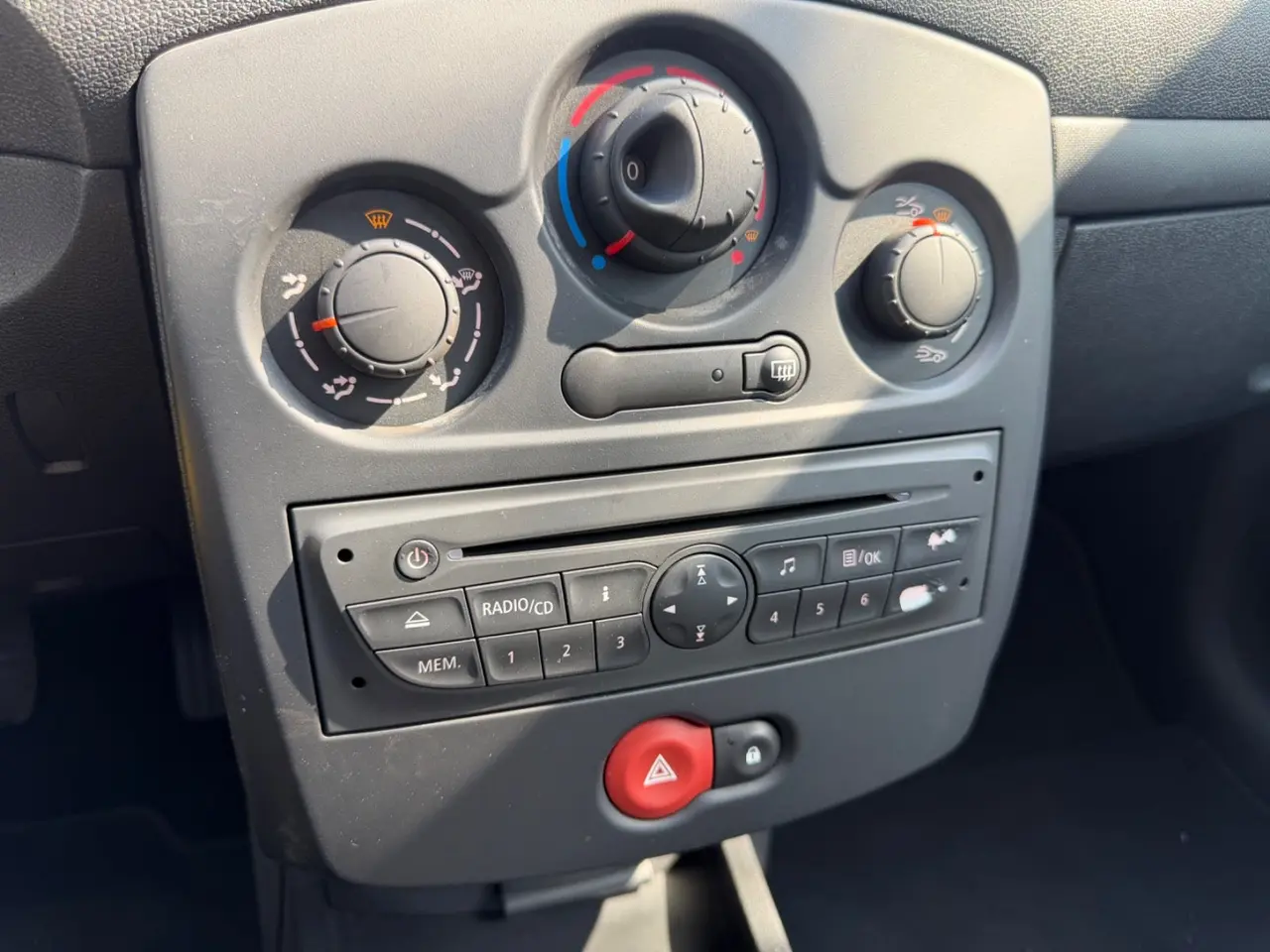 Billede 13 - Renault Clio III 1,2 16V Authentique