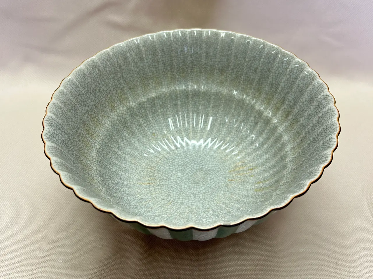 Billede 2 - Royal Copenhagen krakelé skål nr. 457 (Ø 21 cm) 