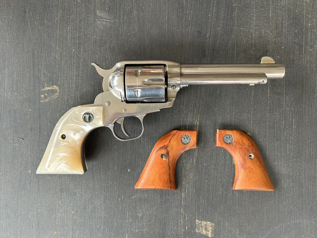 Billede 1 - Ruger revolver kal. .45 Long Colt