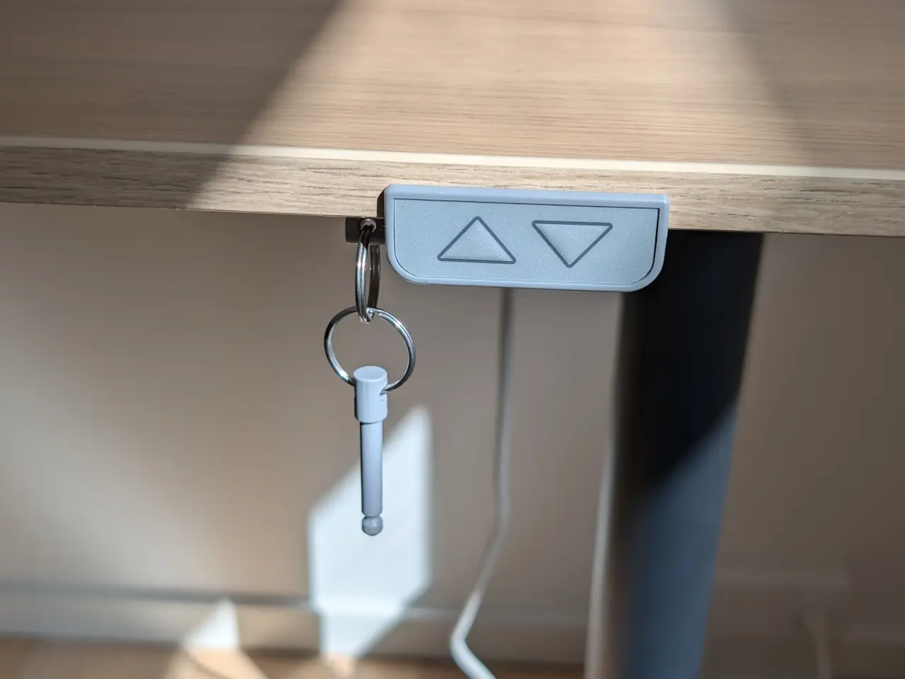Billede 2 - IKEA BEKANT skrivebord hæve/sænke