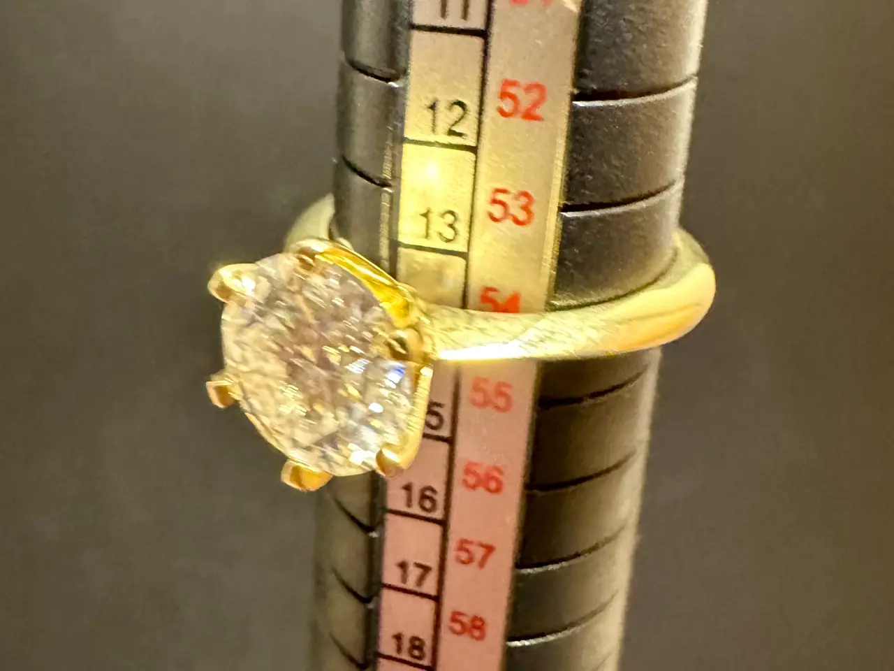 Billede 6 - Ny forgyldt sølvring med 3 kar moissanite. Certif