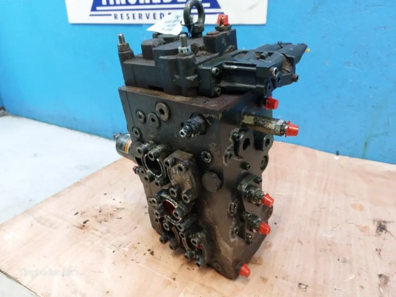 Billede 5 - JCB 427 HL Hydraulikventil 334/V1169