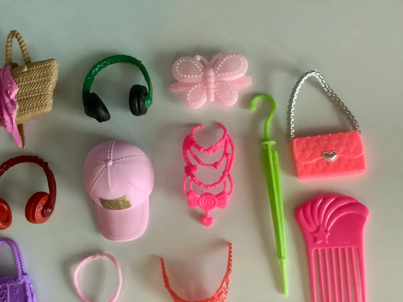 Billede 4 - Barbie tasker,hovedtelefoner m.m.