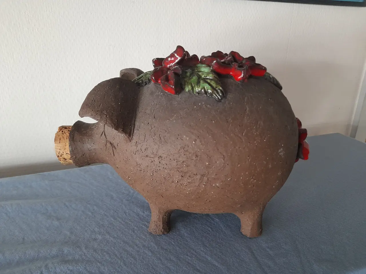 Billede 2 - Stor og flot stentøjs sparegris.