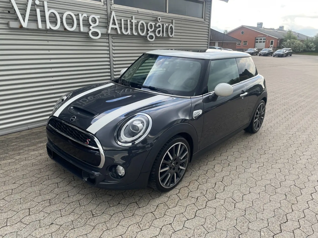 Billede 1 - MINI Cooper S 2,0 Essential aut.