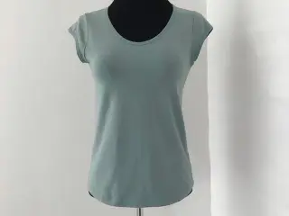 Fitness t-shirt str.36
