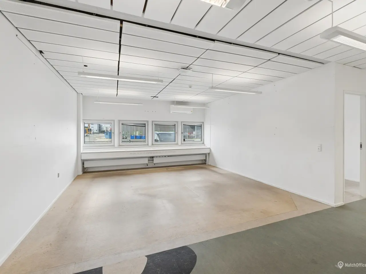 Billede 2 - Kontorlejemål - 150 meter fra Karlslunde St.