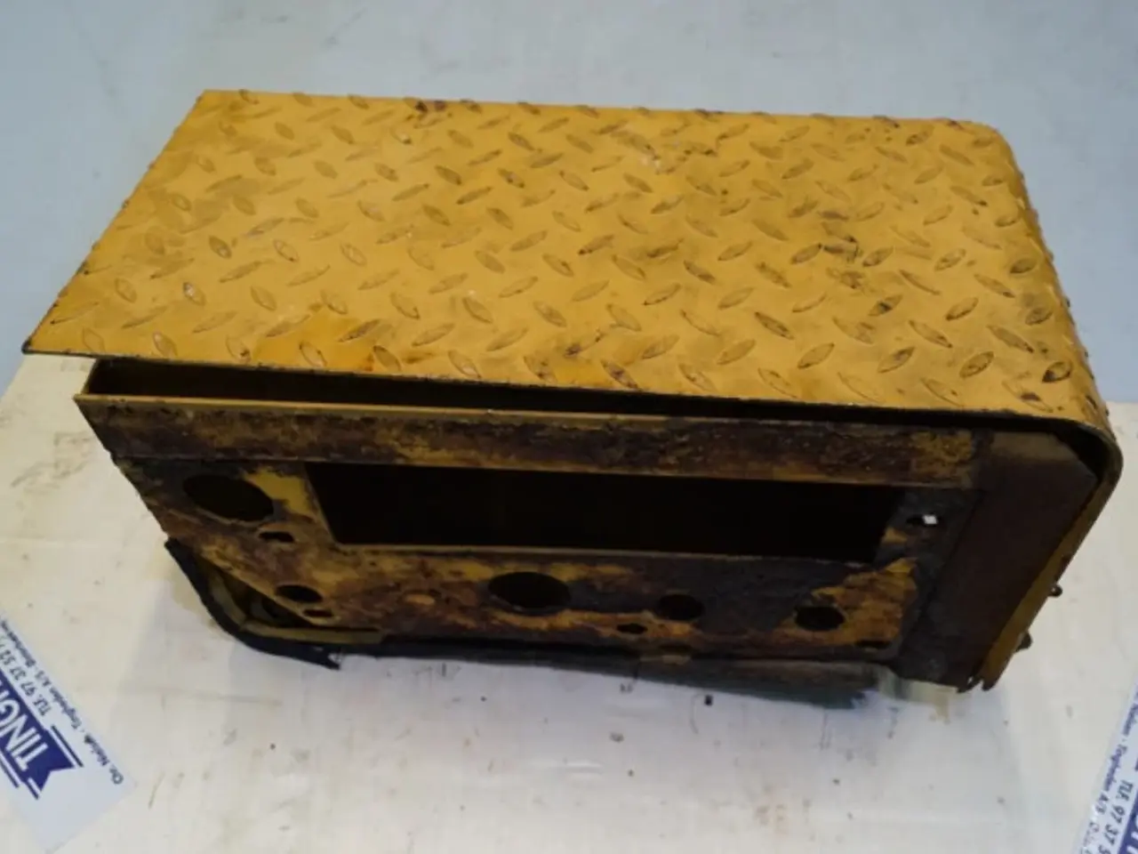 Billede 13 - Volvo L120 Baterikasse R.H. VOE11018433