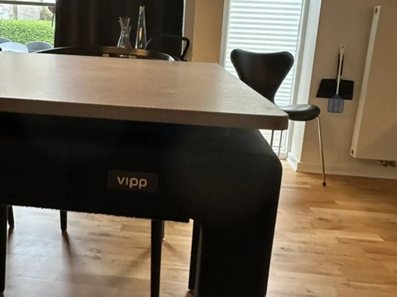 Billede 2 - Vipp spisebord med keramisk bordplade