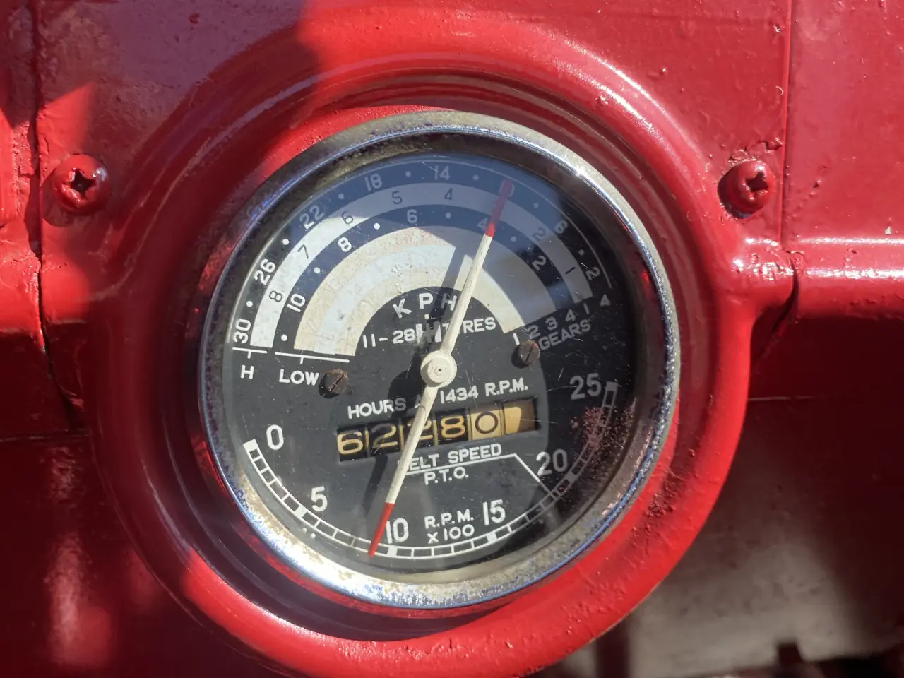Billede 4 - Veterantraktor - IH B275 - benzin