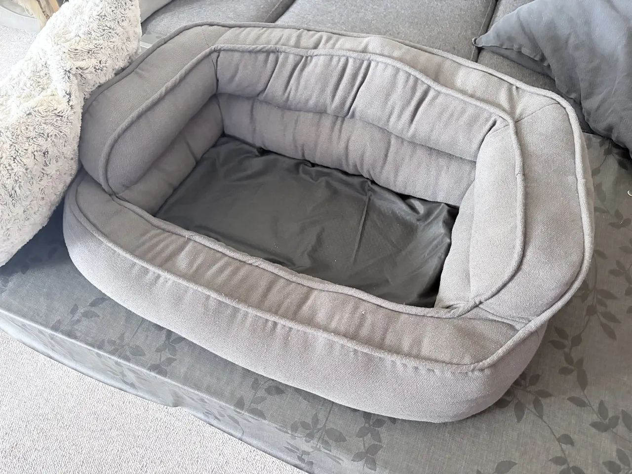 Billede 2 - Hundeseng med løs pude