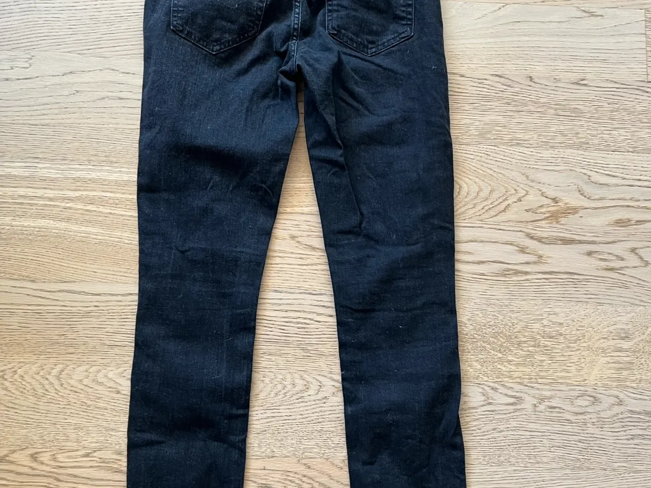 Billede 2 - ONLY sorte jeans str S/L32
