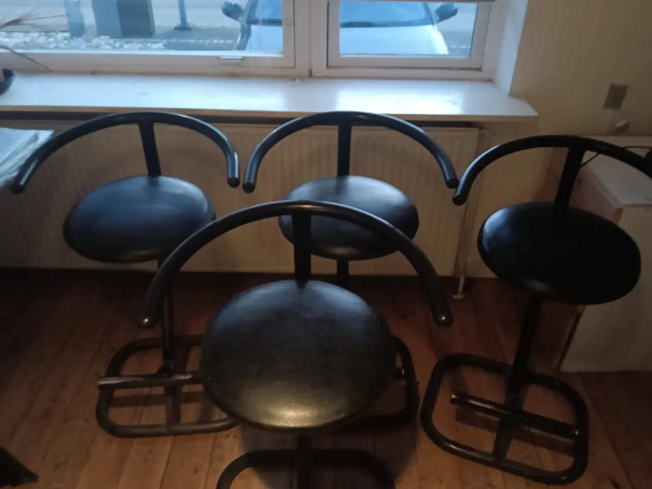 Billede 2 - Retro barstole i sort metal – Postmoderne 80'er/90