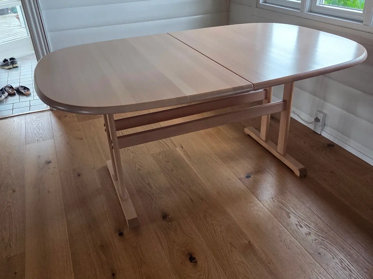 Billede 2 - Spisebord bøg