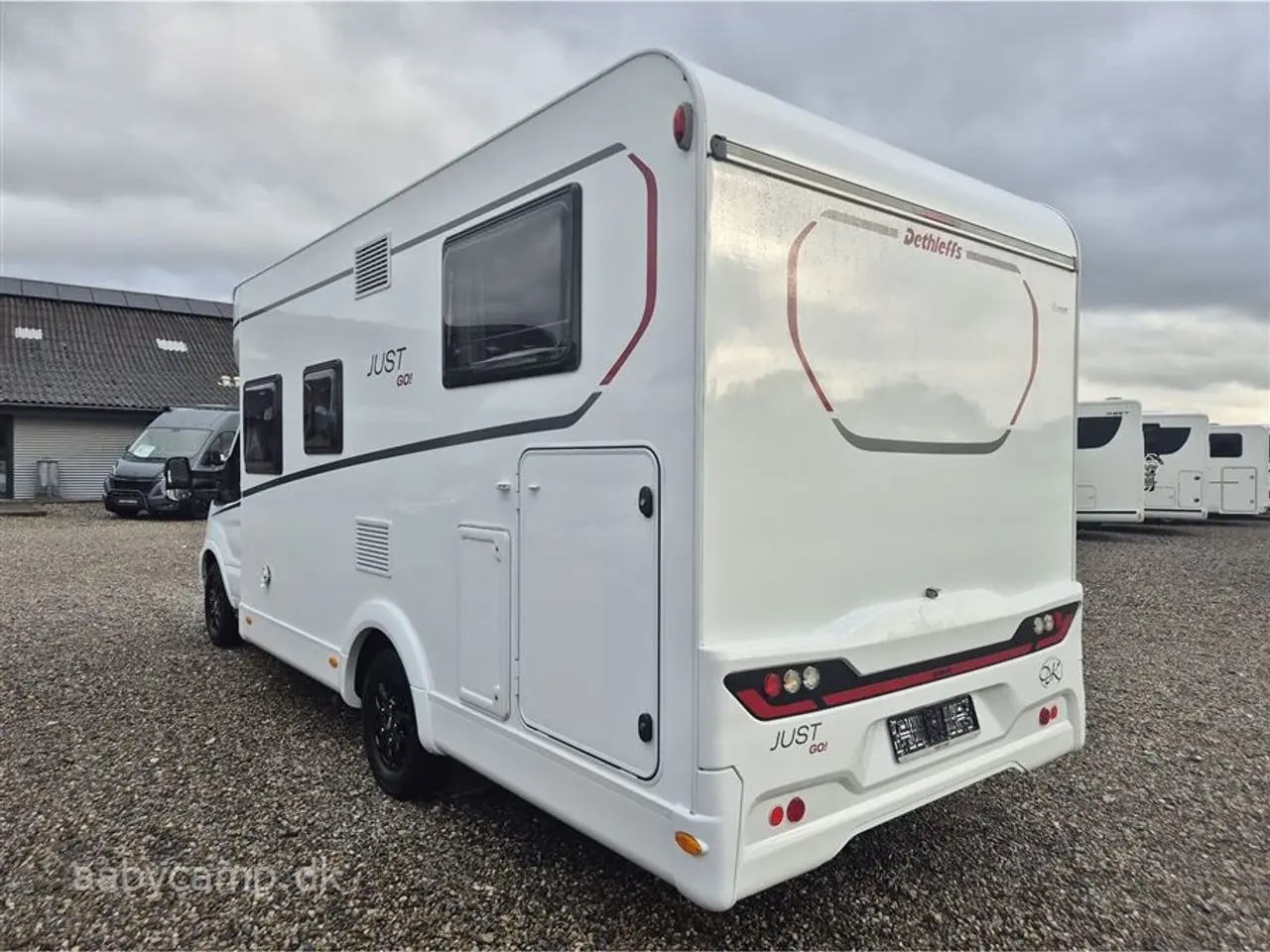 Billede 4 - 2022 - Dethleffs Just GO T 6815 Automatgear. markise. solceller. 2x Batteri. inverter. elektrisk indgangstrin. centrallås på Bo-del. 42,000 km.