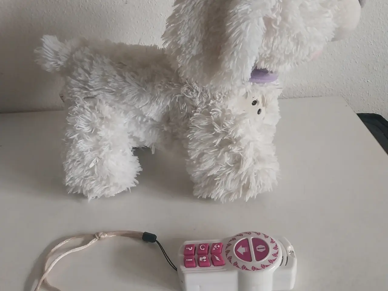 Billede 1 - Legetøjs hund med lyd og bevægelse