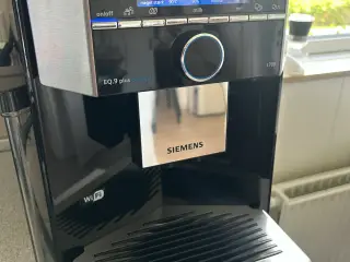 Kaffemaskinen Siemens EQ9 Plus, Connect s700 Wi-Fi