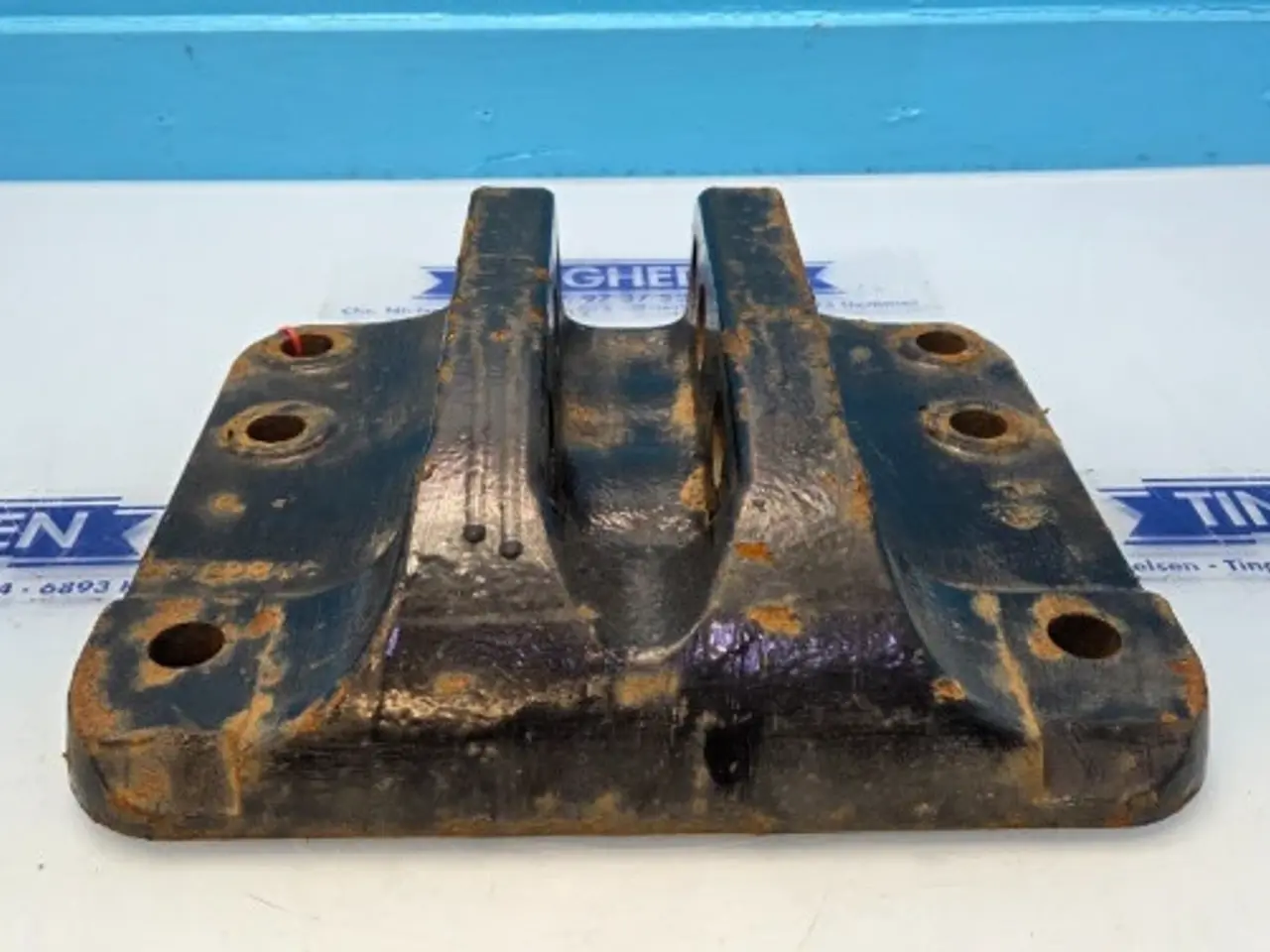 Billede 5 - New Holland T8.300 Beslag 84300123