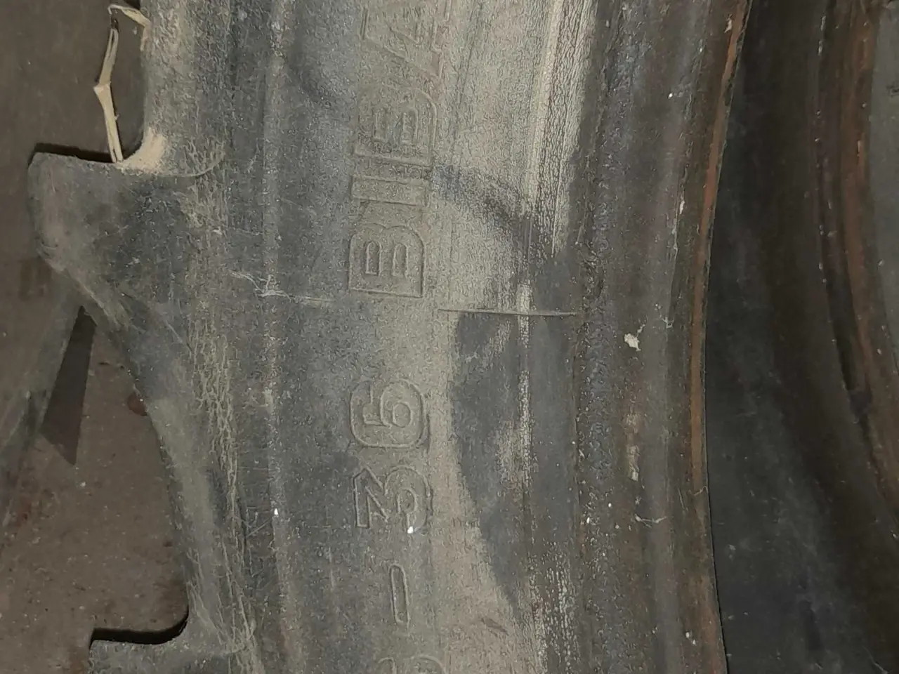 Billede 6 - Traktorbaghjul 36" 13.6R36