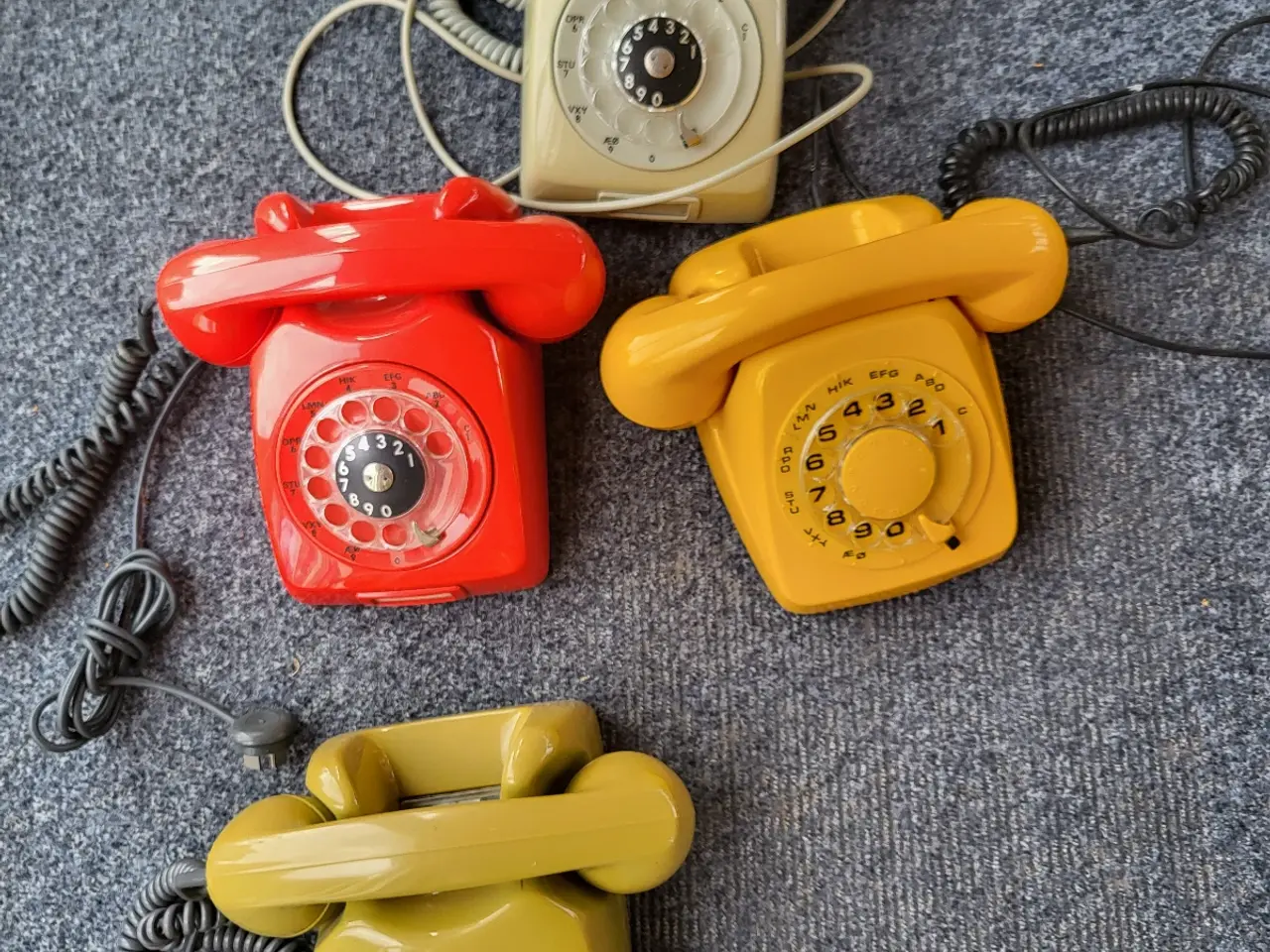 Billede 1 - Gamle telefoner