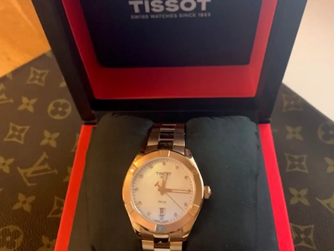 Billede 1 - Tissot Rosa Guld belagt stål ur