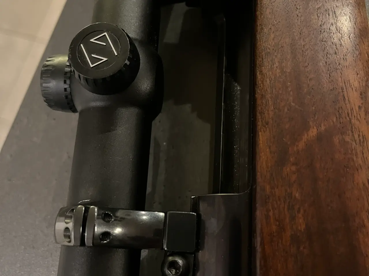 Billede 4 - Jagtriffel,  Sako m/ Zeiss kikkert