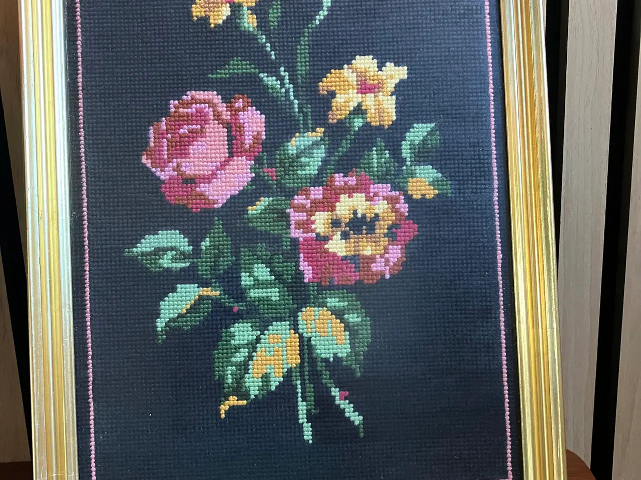 Billede 2 - Smuk vintage blomsterbroderi