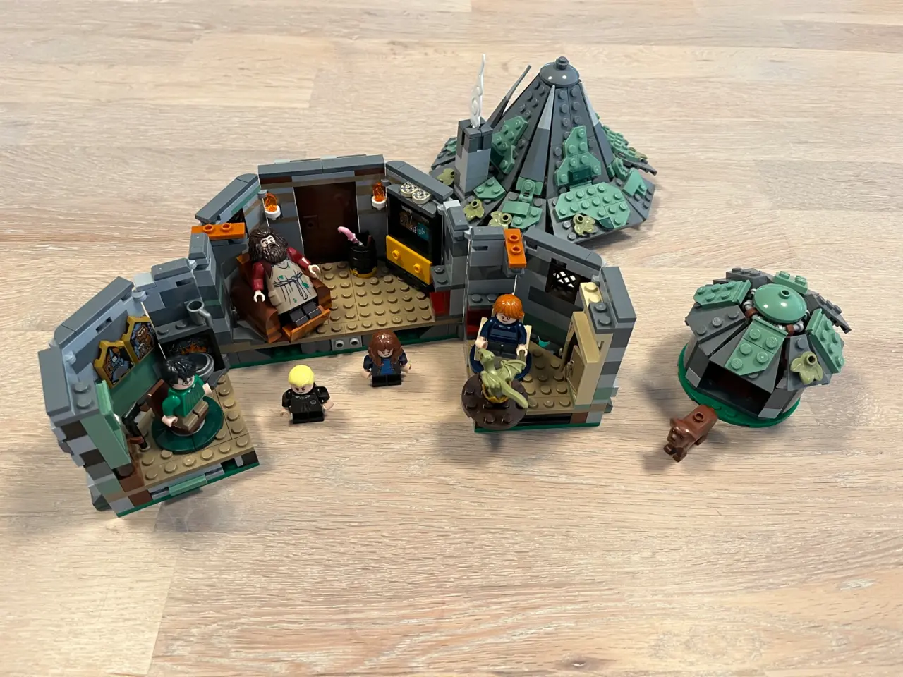 Billede 3 - Hagrids Hytte LEGO nr 76428