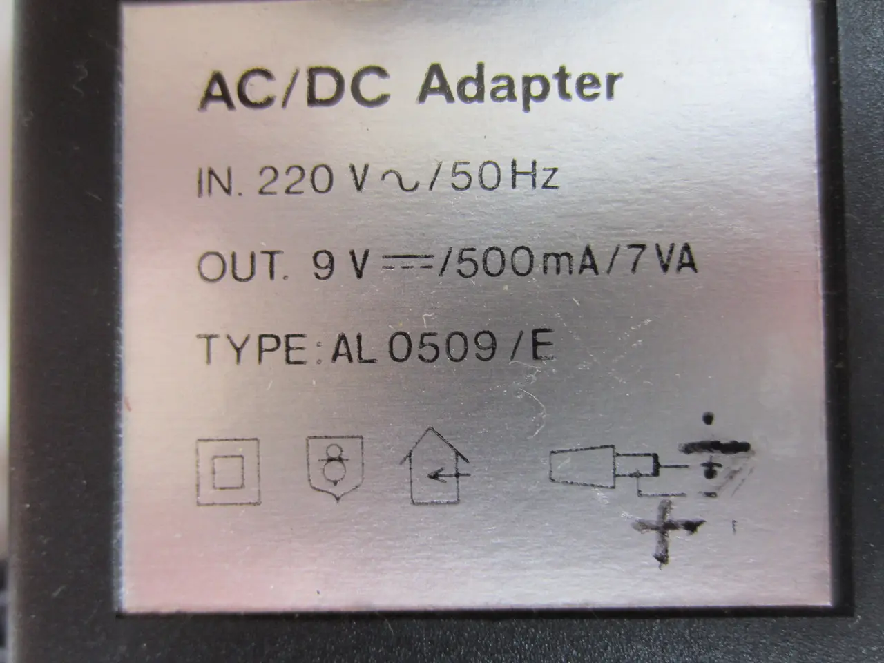 Billede 2 - AC/DC Adapter strømforsyning 9V DC 500mA