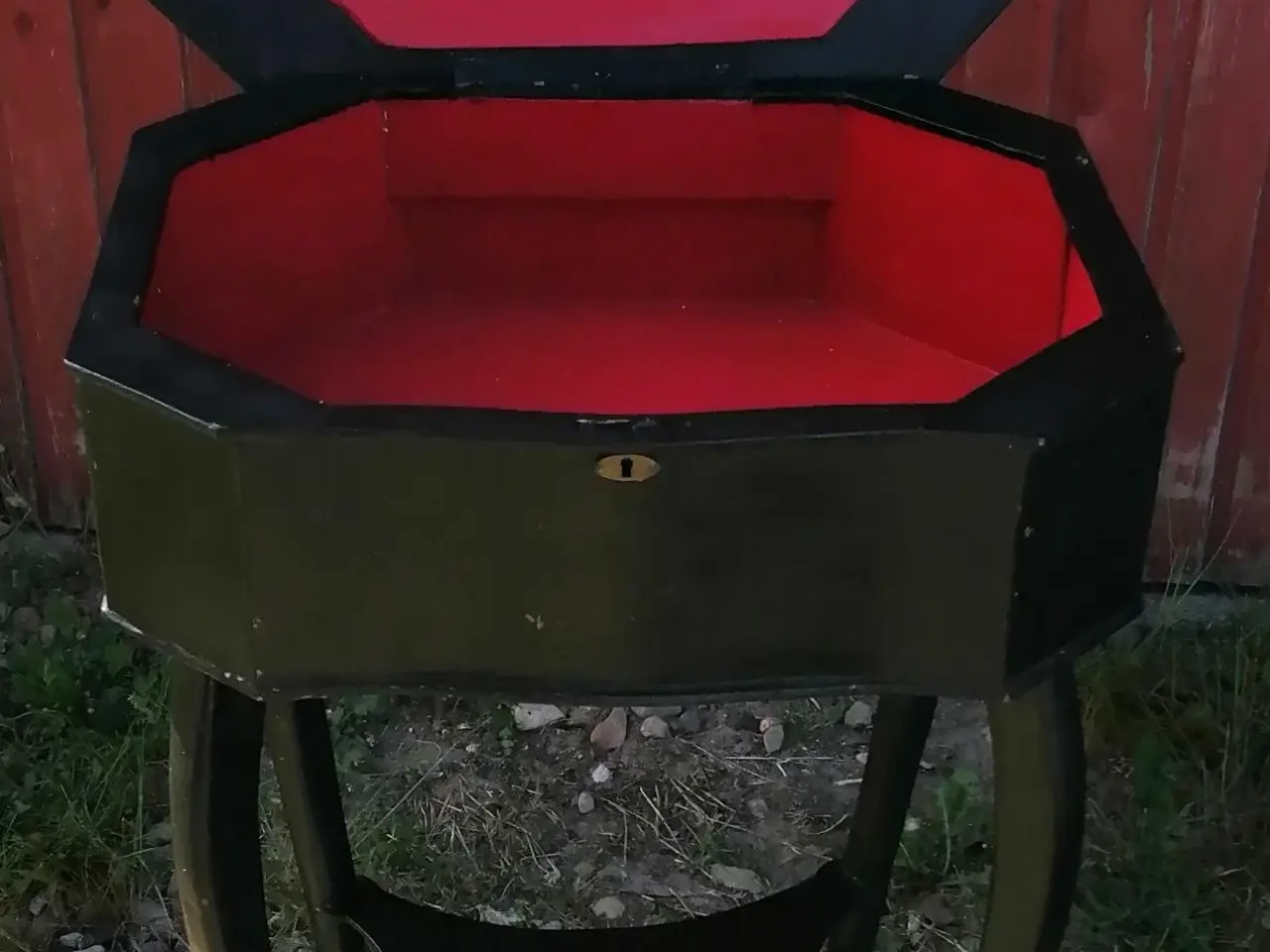 Billede 1 - FLOT ANTIKT SYBORD