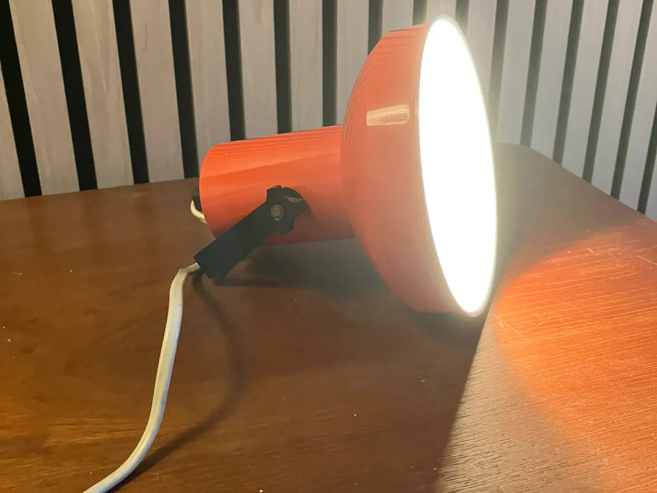 Billede 1 - Retro lampe fra E.S.Horn. Har patina.