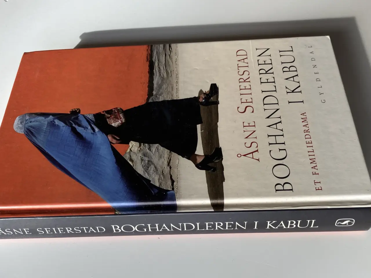 Billede 3 - Boghandleren i Kabul - et familiedrama. Af Åsne Se