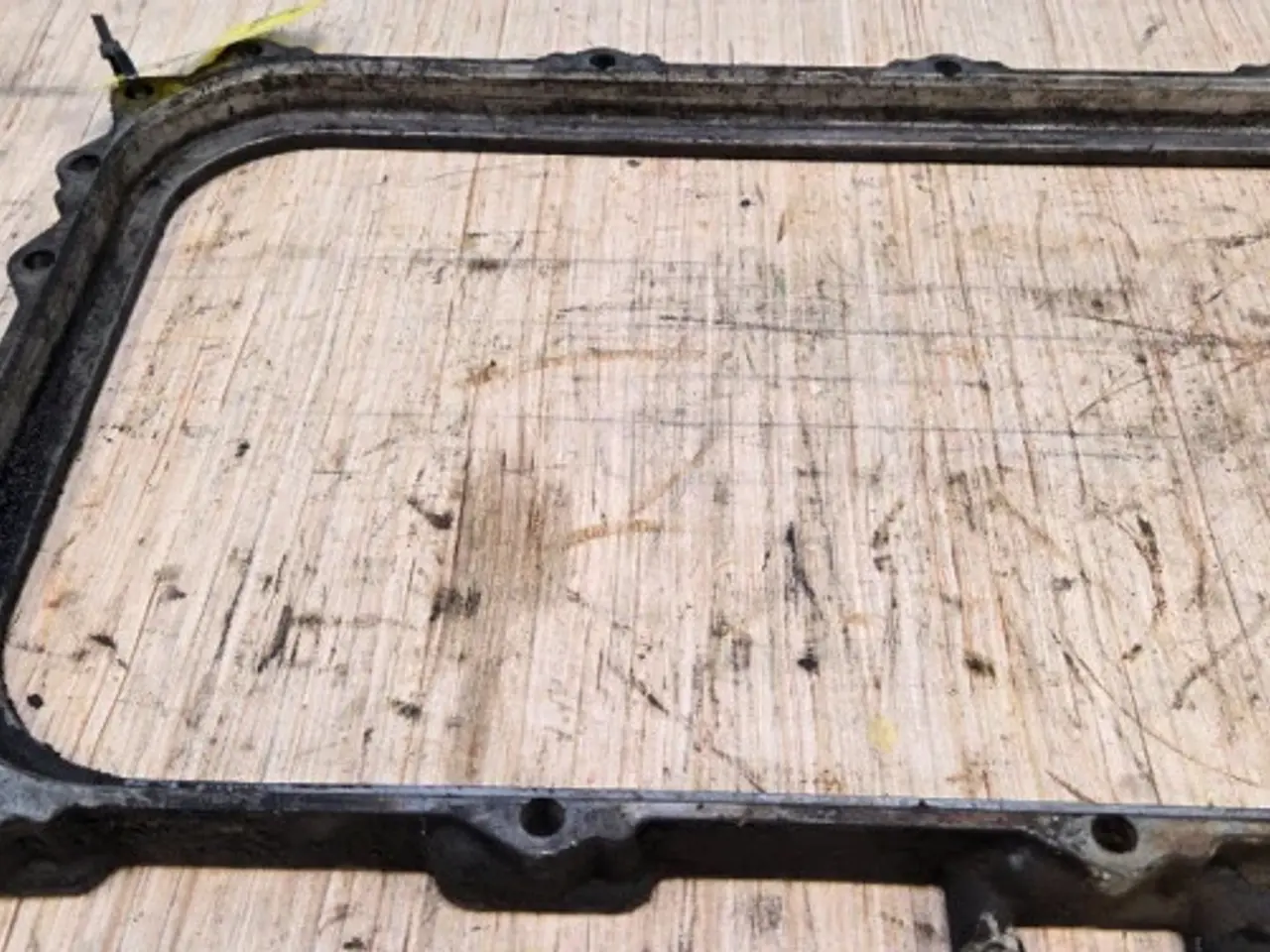 Billede 7 - Iveco F2CE9684L Afstandsstykke 504143828