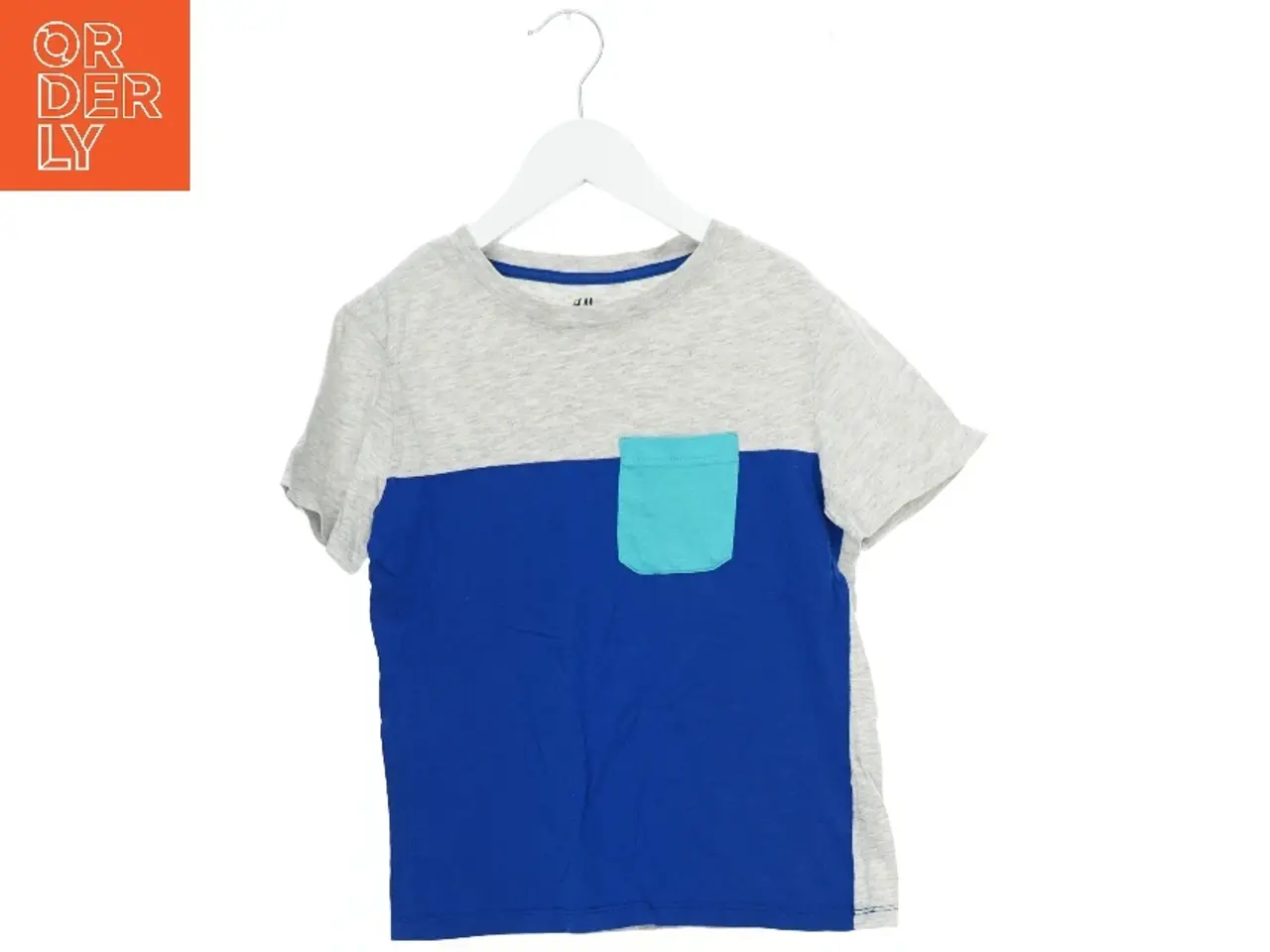 Billede 1 - T-Shirt fra H&M (str. 134 cm)
