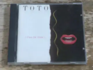 TOTO - ISOLATION