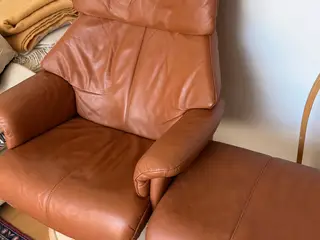 Byttes Stressless , komfortabel velholdt , med fod