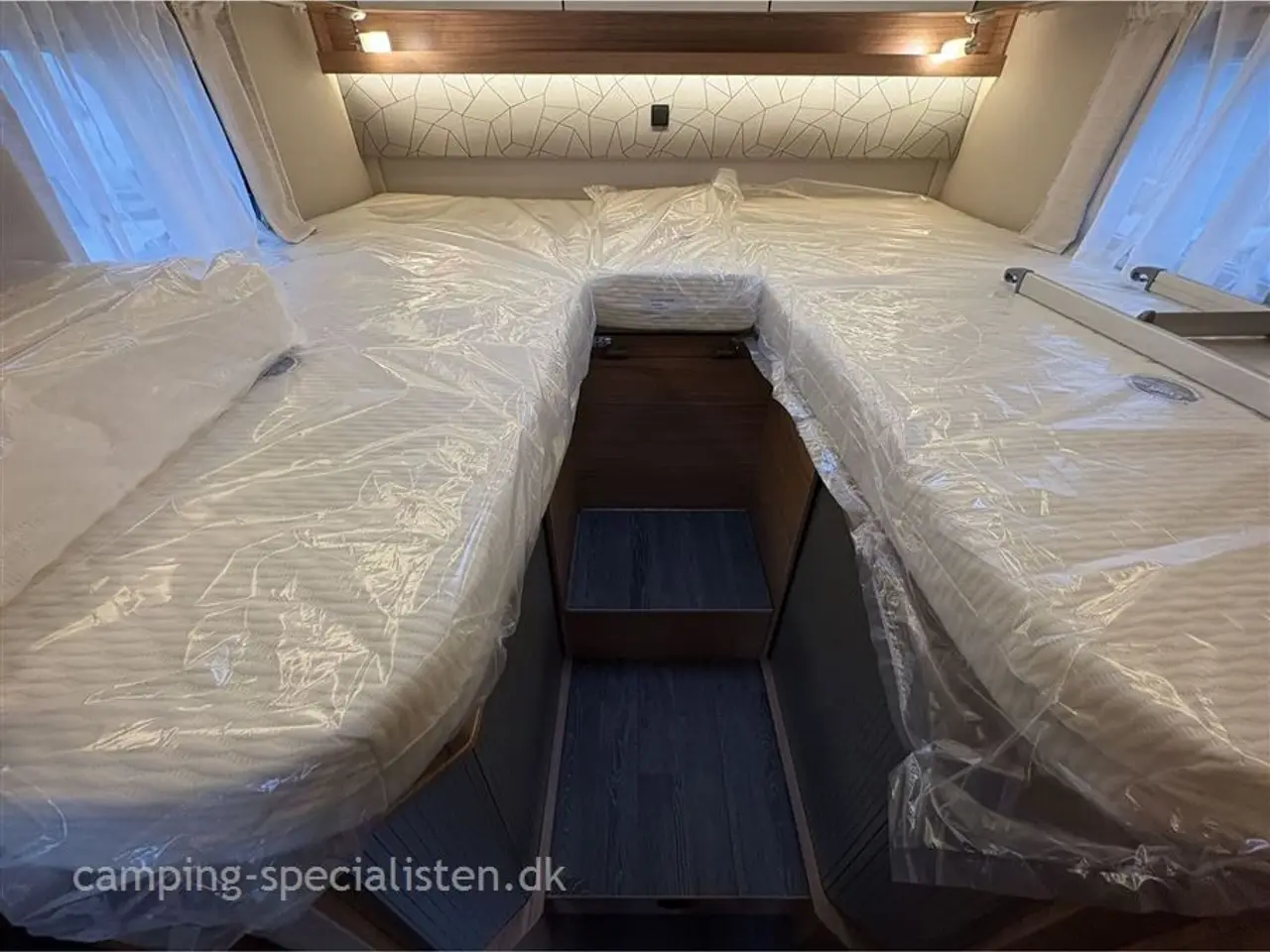Billede 13 - 2026 - Weinsberg Pepper Edition MEG 640 Mercedes Weinsberg CaraCompact 640 MEG Edition Pepper MB 2026 - Kan ses nu hos Camping-Specialisten.dk