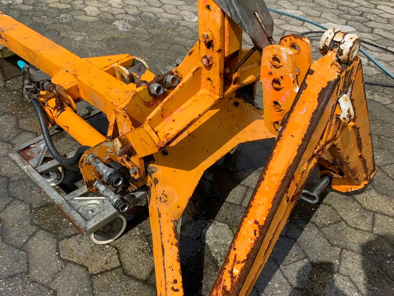 Billede 3 - Frontlift med A-ramme og PTO