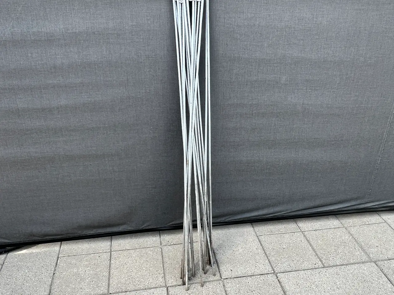 Billede 1 - Hegnspæle galvaniserede 10  m/m 1,45m høje 