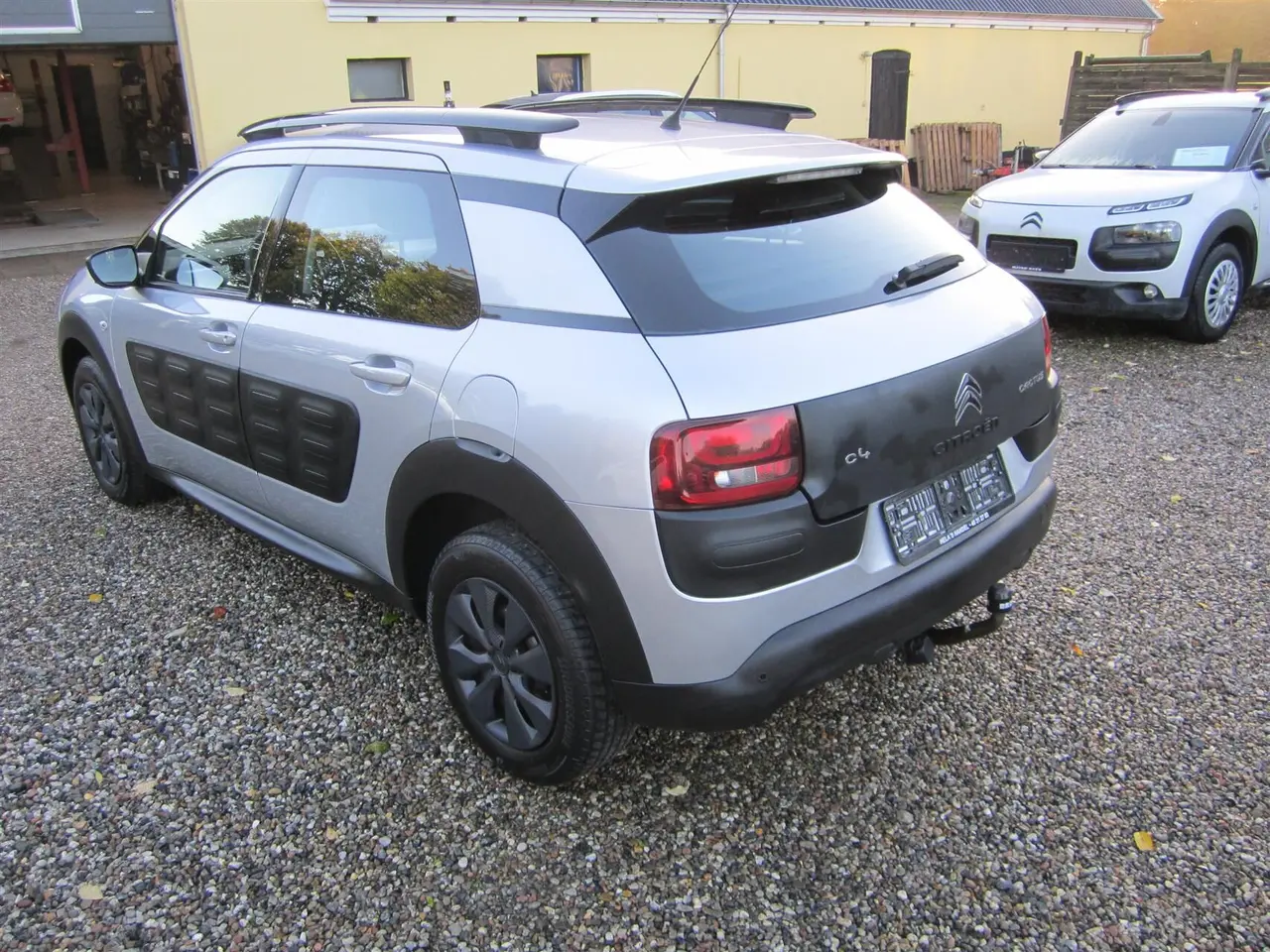 Billede 4 - Citroën C4 Cactus 1,6 Blue HDi Funky start/stop 100HK 5d